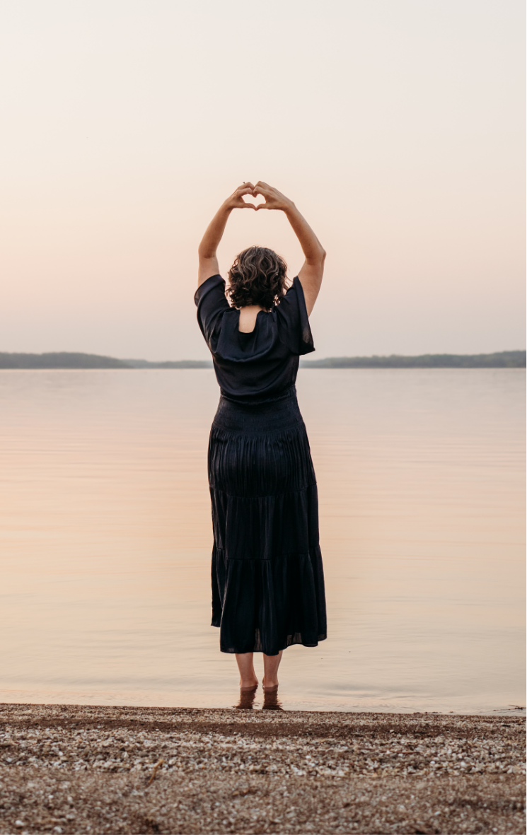 Work with Mindi to Break the Cycle, Heal the Root and Transform for Life.
